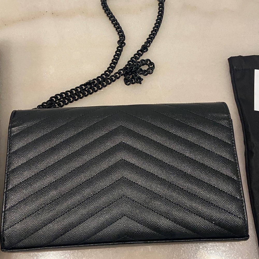 YSL Cassandre - Picture 12 of 15